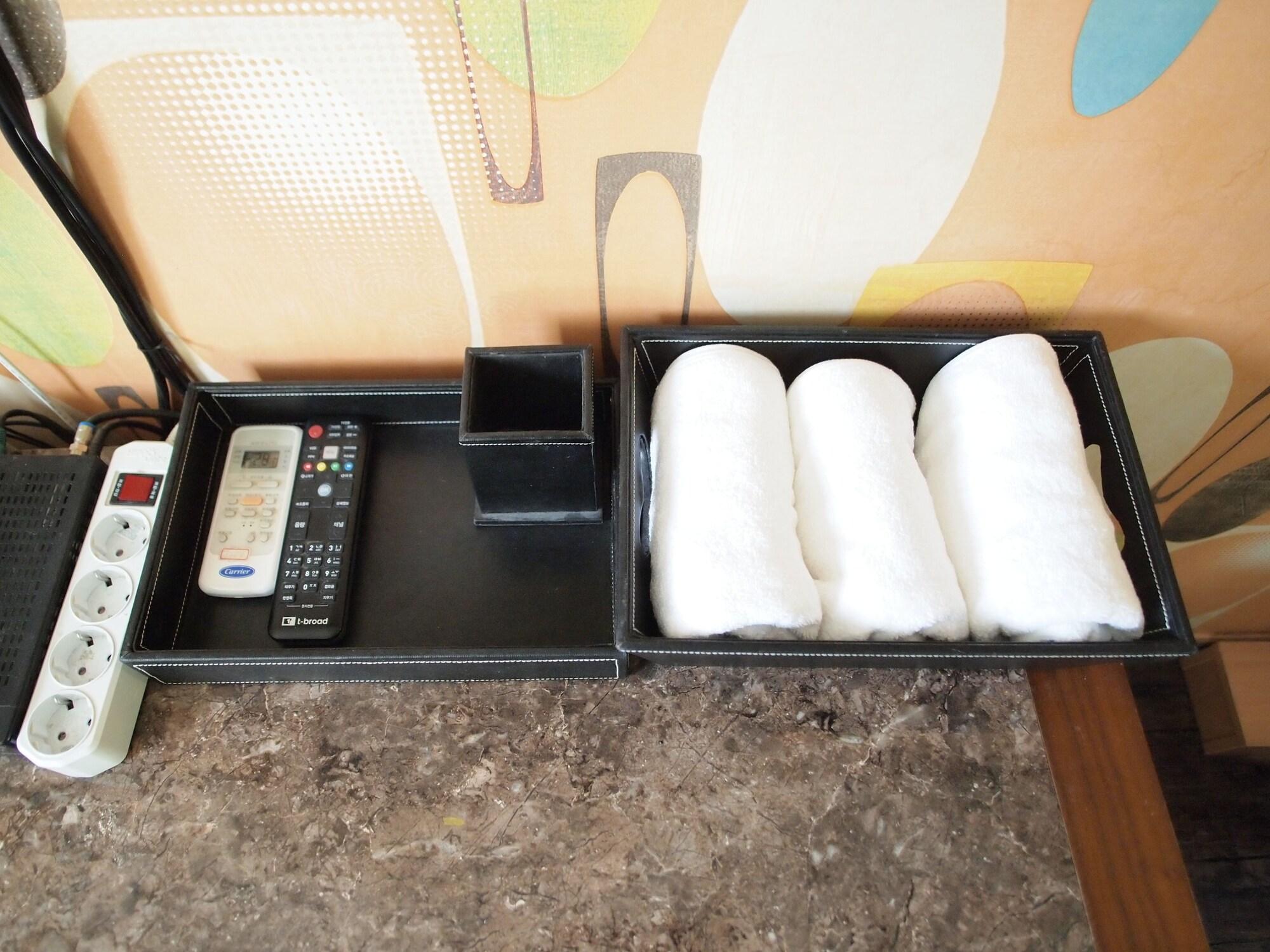 Hostel J Stay Seoul Exterior photo
