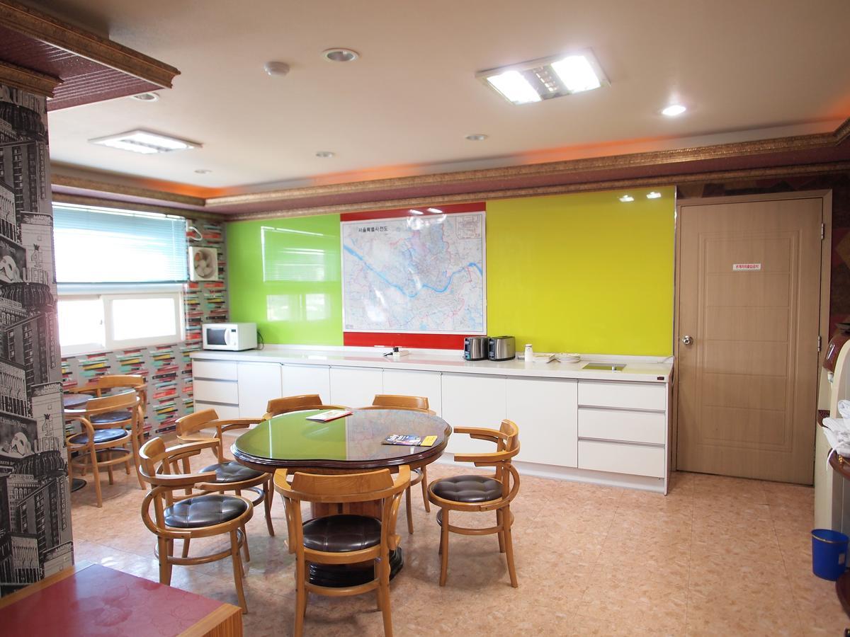 Hostel J Stay Seoul Exterior photo