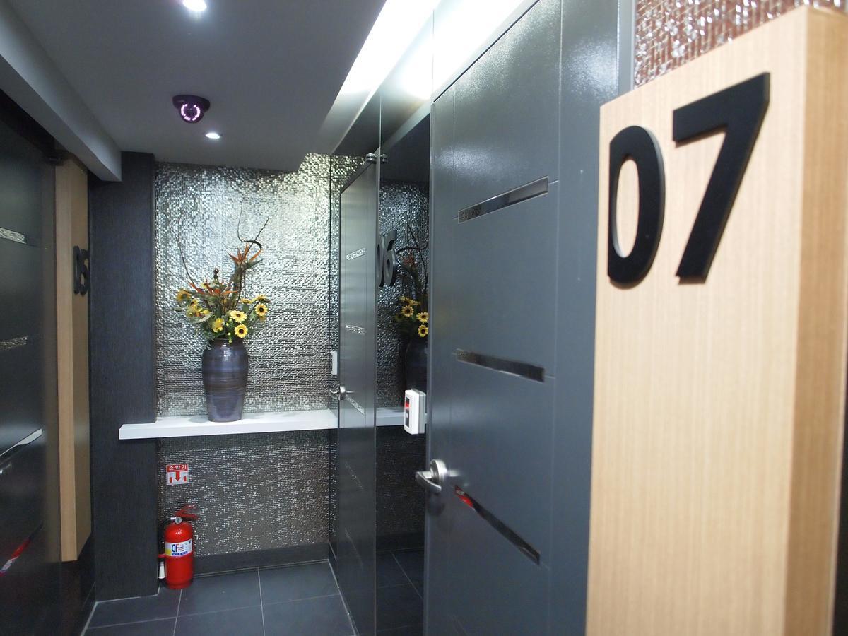 Hostel J Stay Seoul Exterior photo