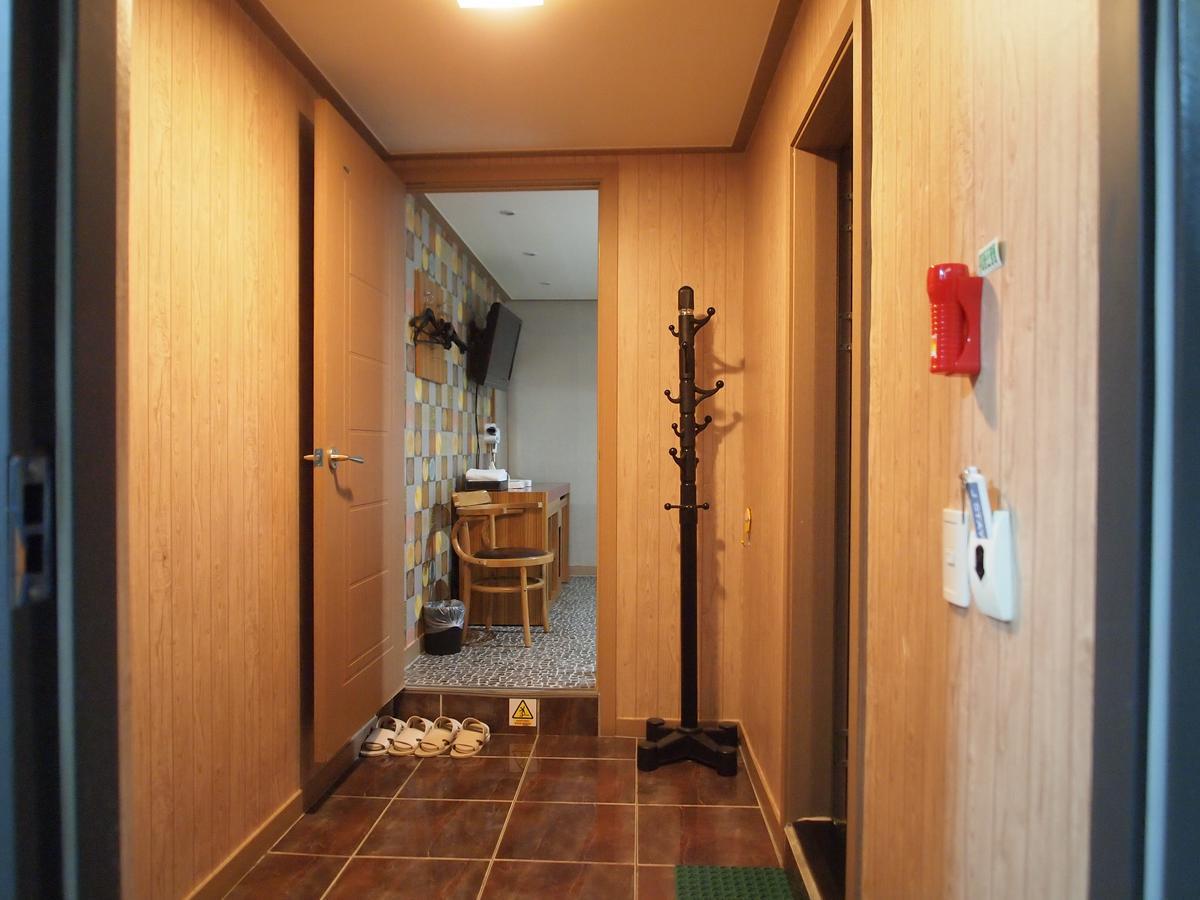 Hostel J Stay Seoul Exterior photo